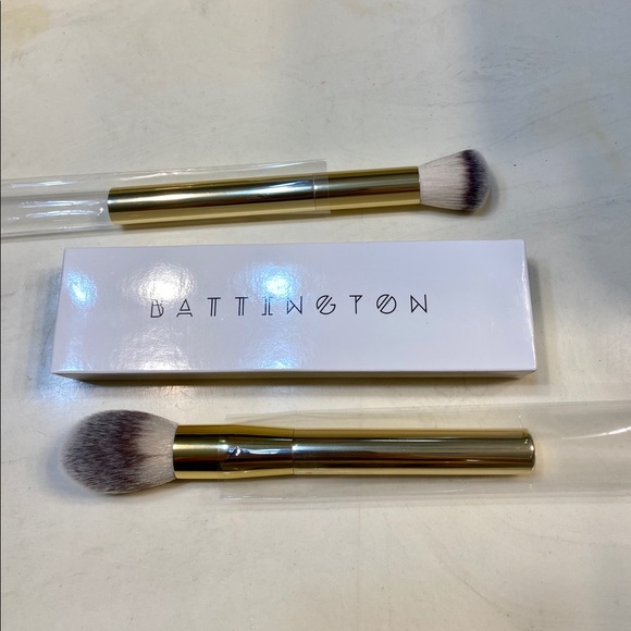 Battington Powder and Contour Brush Set - Picture 2 of 4